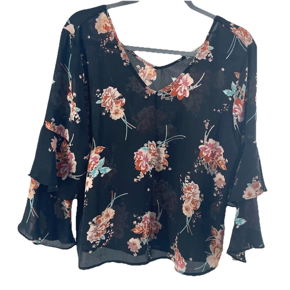 Liberty Love Blouse Women’s Medium Black Floral Bell Sleeve Tie Back Boho Flowy